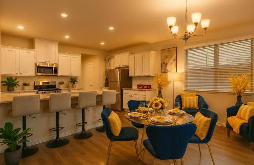 Lincoln Park House | Homify360 - The Escape One Level Home Long Stay