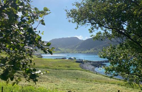Stadlandet House | Honey bay cottage