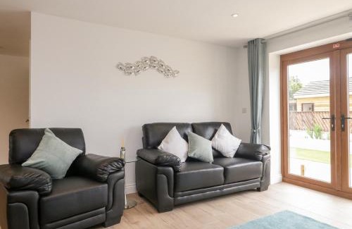 Axminster House | Honey Bee Retreat