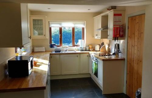 Rhosybol House | Honey Cottage