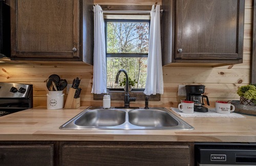 Broken Bow Cabin | Honey Creek Cabin: Hochatown- Broken Bow