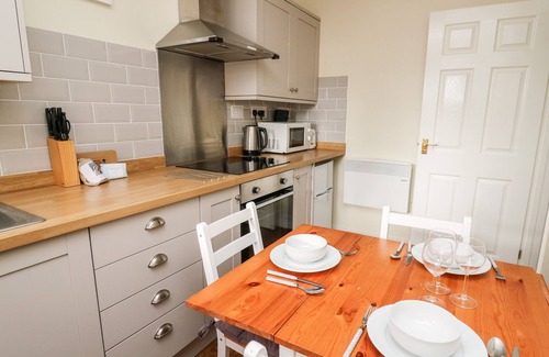 Crossgates Cottage | Honeysuckle Cottage