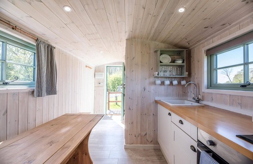 Monk Soham House | Honeysuckle Farm Hut 5 - Suffolk Farm Holidays