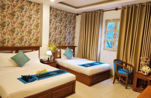 Downtown Ho Chi Minh City Hotel | Hong Hac Hotel