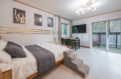 Seo House | Hongcheon Lucky Dog Pension