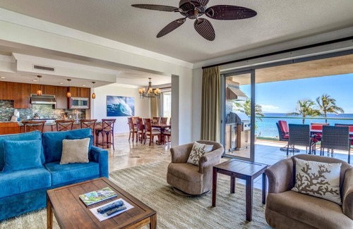 Honokowai Condo | Honua Kai Hokulani Collection by KBM - 2 Units on same floor (201/204)