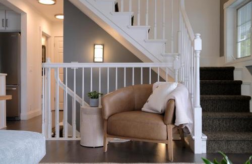 Belfair House | Hood Canal Escape- upscale meets the rocky shores!