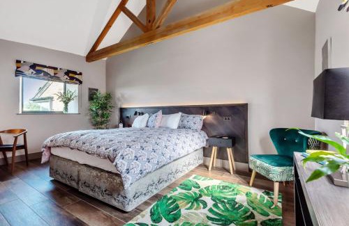 Bridport House | Hoods