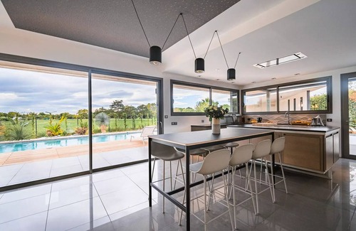 Baillargues Villa | Horizon Resort Massane - Villa * - Villa 4 Bedrooms 8 Persons with private pool