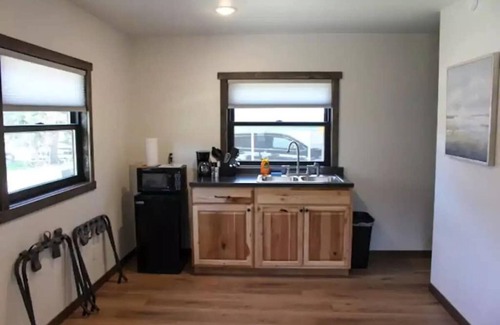 Rapid City Cabin | Horse Creek Resort - Cabin 4