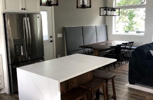 Richmond House | Horseshoe Hideout - Cabin ready for you to enjoy!