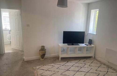 Horsforth Apartment | Horsforth Studios- A Home From Home Perfectly Located 6 minutes to LBA Airport and a 1 Minute Walk to the Station- Sleeps up to 4