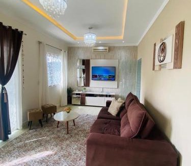 Centro House | Hospedagem Praia Central