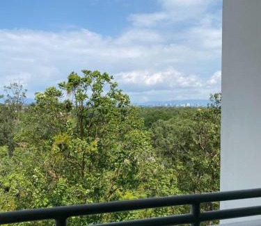 Heredia Apartment | Hospedaje cómodo con oficina