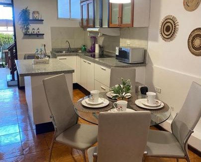 Las Tolas Apartment | Hospedaje en Quito Norte, Apartamento & Suite independientes