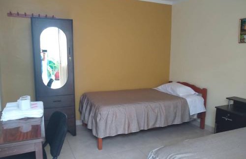Camana House | Hospedaje Golden Inn