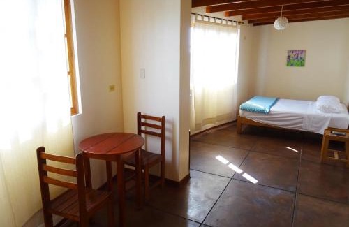 Jacaranda Hotel | Hospedaje La Videna