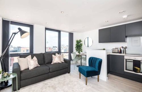 Baltic Triangle Apartment | Host Apartments The Baltic Penthouse 3