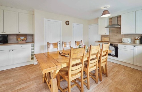Kirk Yetholm House | Host & Stay | Audrey's Cottage