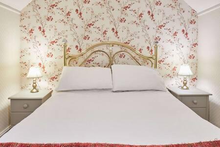 Grosmont House | Host & Stay - Lavender Cottage