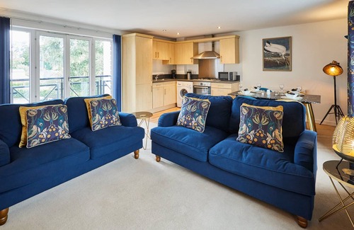 Oadby Apartment | Host & Stay | No.32 S