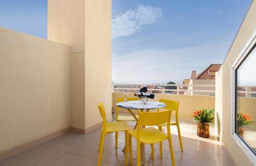 Gulpilhares Apartment | Host Wise - Stunning Modern Flat w Terrace Miramar Gaia