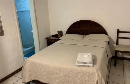 La Mariscal House | Hostal Almagro