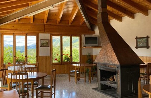 Castellar de N'hug House | Hostal Alt Llobregat