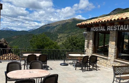 Castellar de N'hug House | Hostal Alt Llobregat