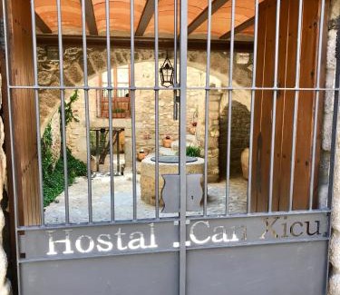 Capmany Hotel | Hostal Can Xicu
