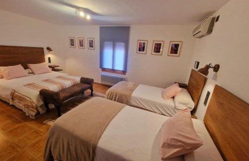 Madrigal de la Vera House | Hostal La Colonial