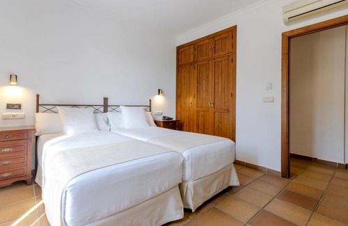Zahara de los Atunes House | Hostal La Muralla