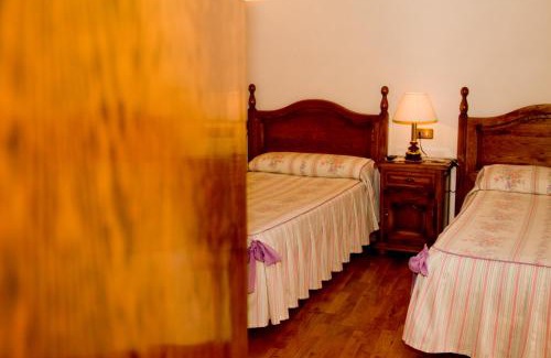 Sos del Rey Catolico House | Hostal Las Coronas