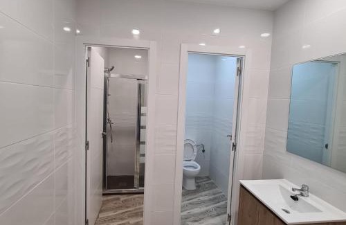 Torrejon de Ardoz House | Hostal Las Fronteras