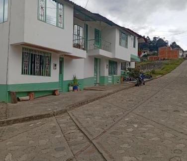 El Cocuy House | Hostal ML las tres B