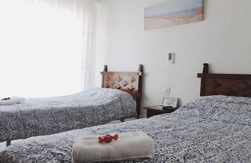 San Juan de Alicante House | Hostal Monreal