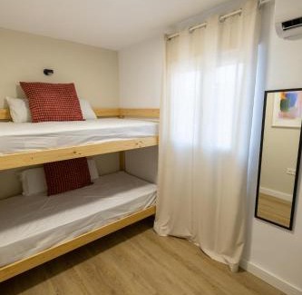 Punta Umbria House | Hostal Royal Bliss
