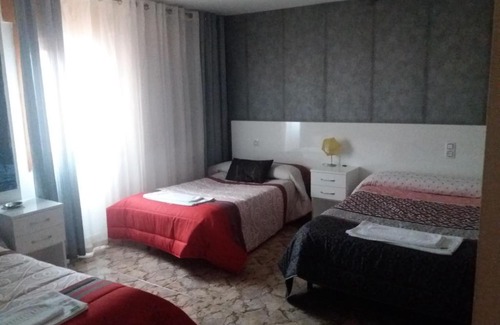 Fuentes de Ebro House | Hostal Texas 2