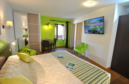 Brantome-en-Perigord Hotel | Hostellerie du Perigord Vert