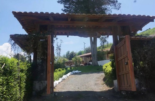 Las Tolas House | Hosteria Mi Refugio suit