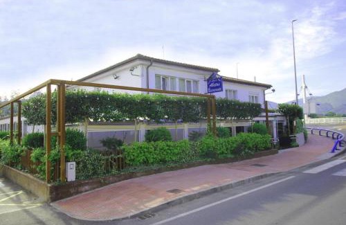 Cabezon de la Sal Hotel | Hosteria,restaurante,cafeteria Los Abetos