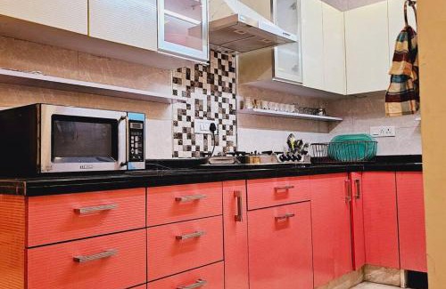 Lajpat Nagar Apartment | Hostmystay-2bhk Amarcolny Market