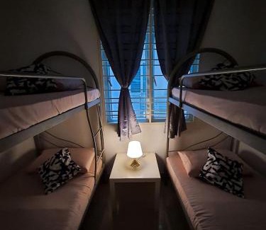Seksyen 13 Apartment | HOT! Niki Menara U2 - City Centre - Aeon Mall - WiFi Netflix - MSU