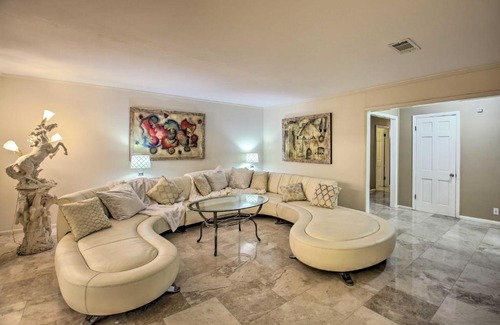 Hot Springs House | Hot Tub and Yard Spacious Hot Springs Home!