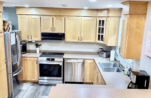 Lot 16 House | Hot tub, Play area, deck, fully loaded Log home seconds from a Provincial Park.