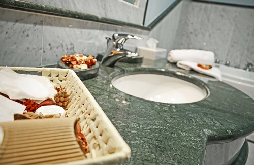 Corte de'Cortesi Con Cignone Hotel | Hotel Villa Borghesi