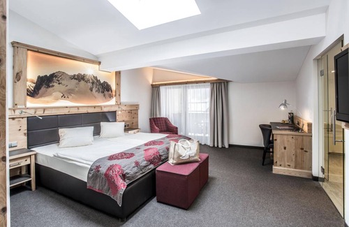 Kirchberg in Tirol Hotel | Hotel ∙ 1 guest