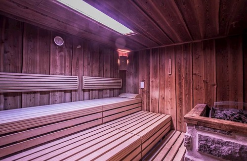 Kirchberg in Tirol Hotel | Hotel ∙ 1 guest