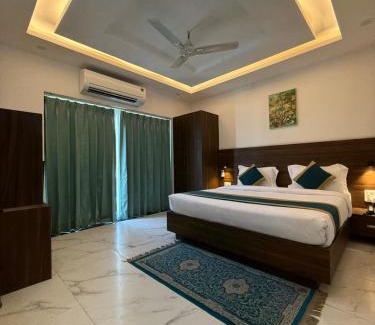 Rani Pokhri Hotel | Hotel 7 Heaven