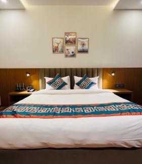 Meenakunte Hotel | Hotel Aashraya